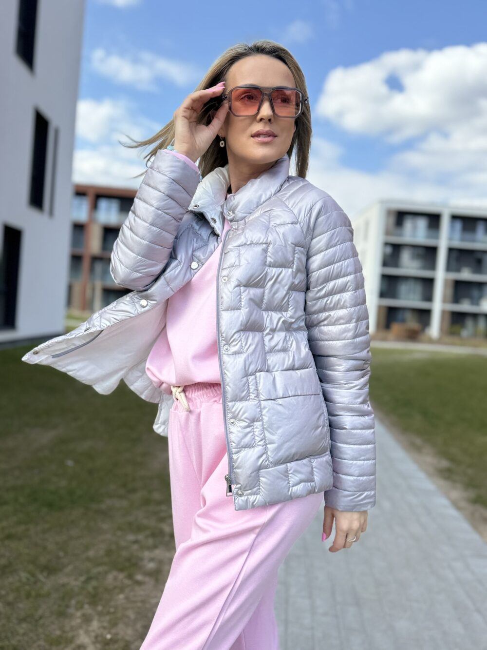 Striukė „Spring Grey“ – lengvumas ir stilius pavasariui!
