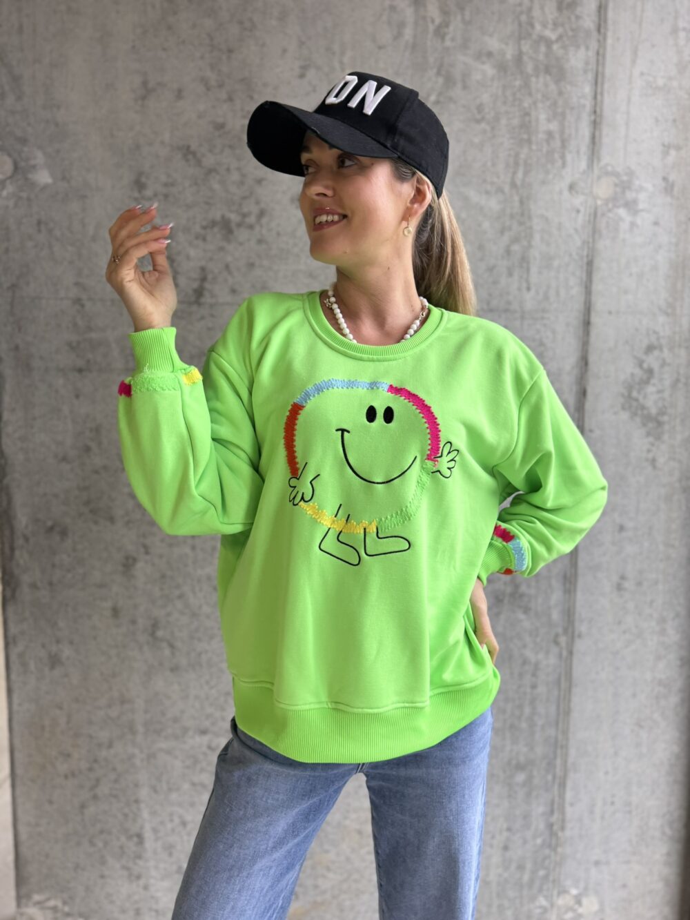 Bliuzonas „Smiley Chic“ – gera nuotaika kiekvieną dieną - Image 9
