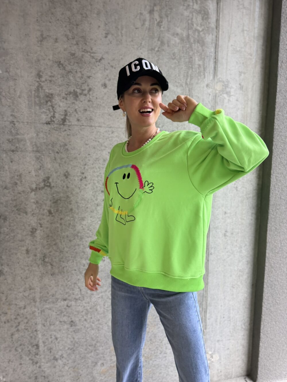 Bliuzonas „Smiley Chic“ – gera nuotaika kiekvieną dieną - Image 10