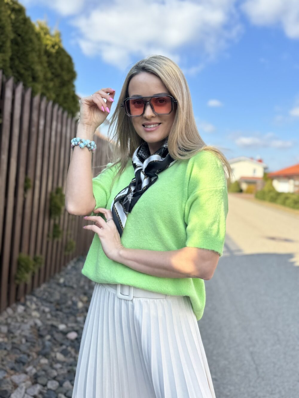Megztukas alpakos trumpom rankovėm