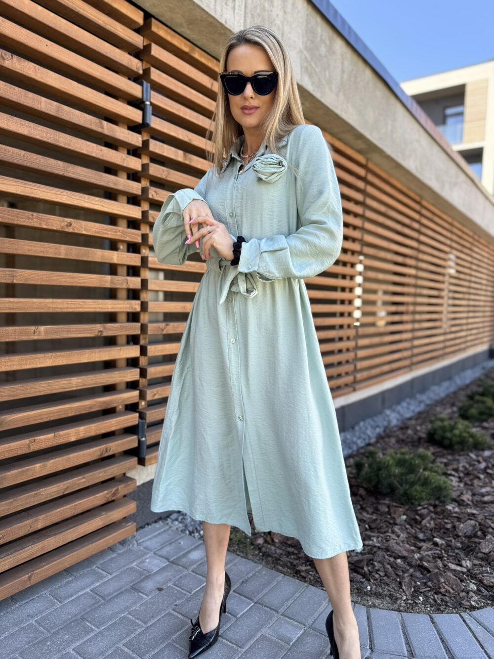 Suknelė lengvumas ir elegancija kiekvienai dienai