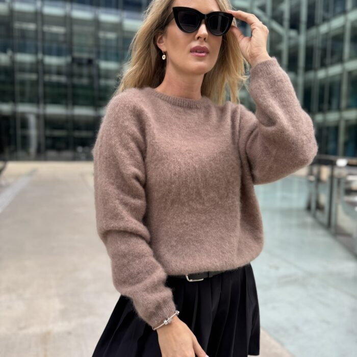 „Lana Nobile“ – prabangus megztinis su super kid mohera ir merino vilna