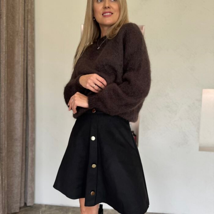 „Midnight Chic“ sijonas su dekoratyvinėmis sagomis