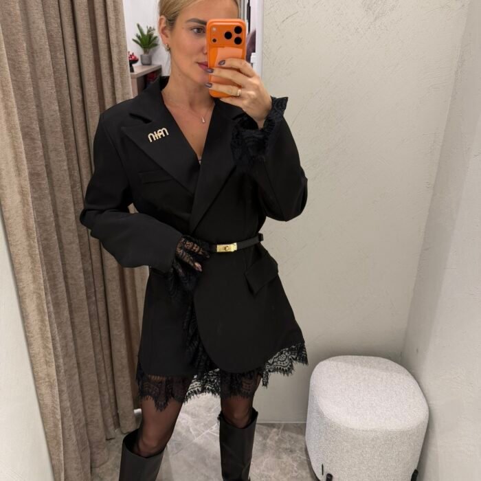 „Midnight Lace“ elegantiškas švarkelis