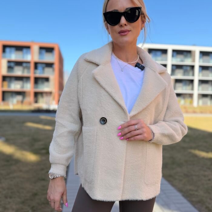 „Soft Touch Elegance“ švarkelis<span> - </span>Kreminė