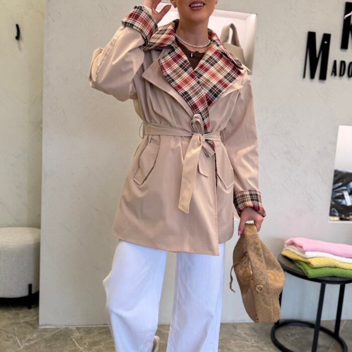 Elegance trench paltukas – klasika su charakteriu
