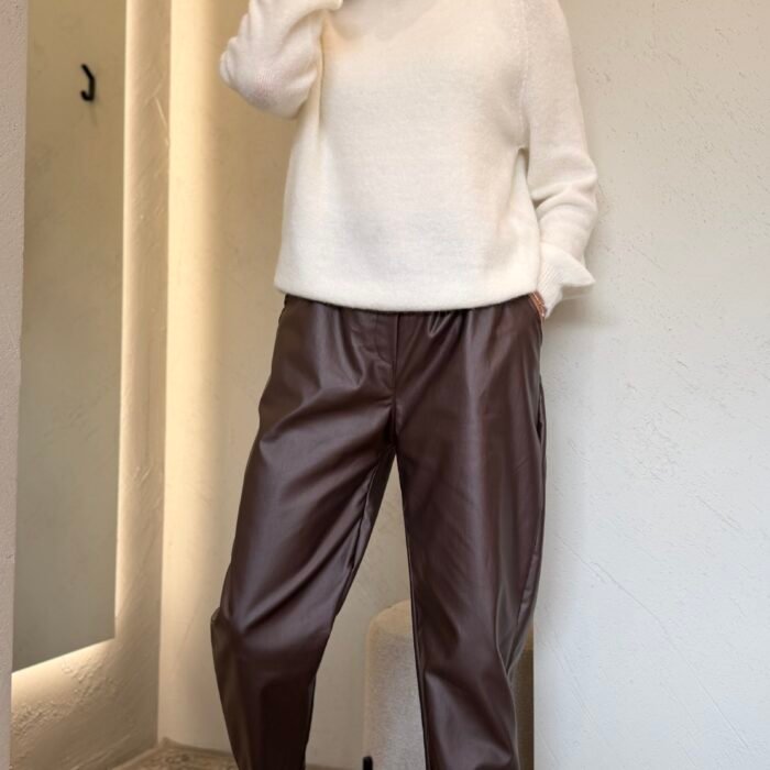 Urban Leather Mom Fit kelnės
